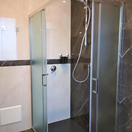 Apartment Astrid House Stresa